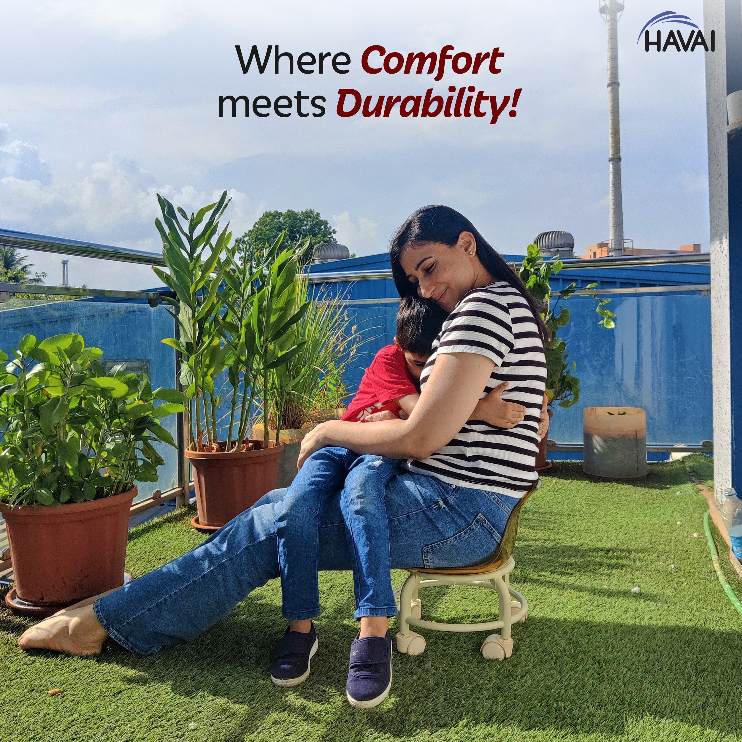 HAVAI Rolling Chair – 360° Rotatable Wheels, Backrest, Wide Seating Surface, Playful Chair for Active People